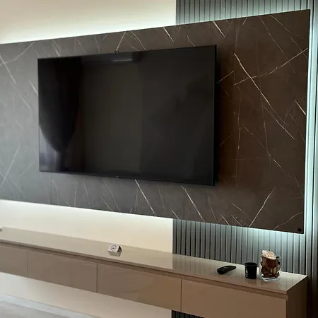 South Bay Luxury דירה